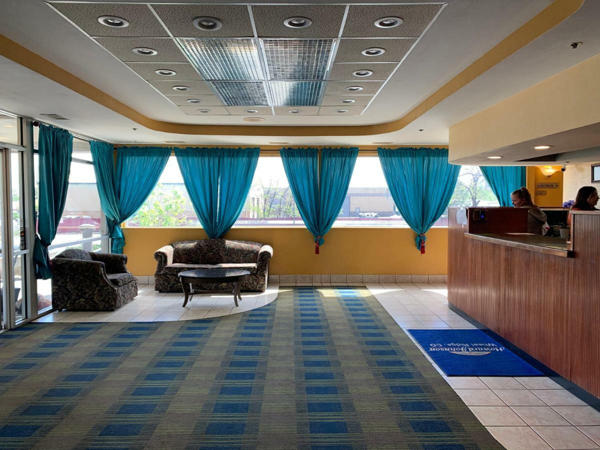 Howard Johnson By Wyndham Denver West Wheat Ridge Exterior foto