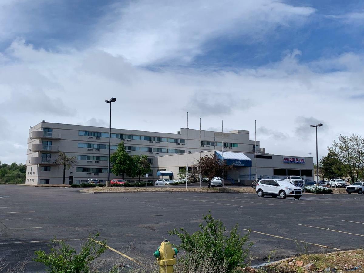 Howard Johnson By Wyndham Denver West Wheat Ridge Exterior foto